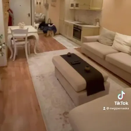 Ledio's In Apartment